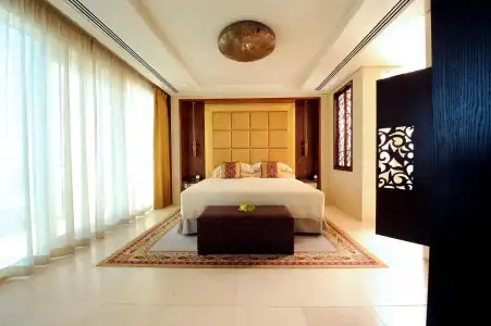 Raffles Dubai - 11