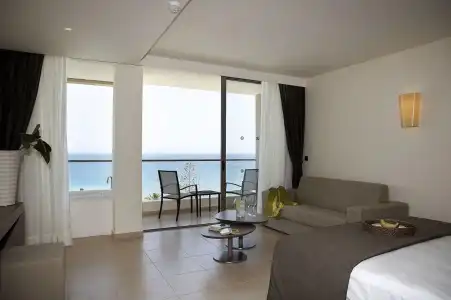 The Ixian Grand & All Suites - 7