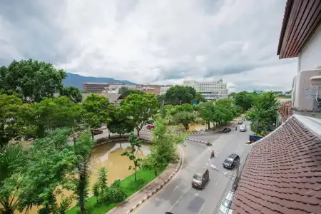 Chiang Roi 7 Days Inn - 18