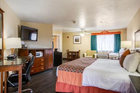 Sandia Peak Inn Old Town ABQ, a Howard Johnson by Wyndham - 33