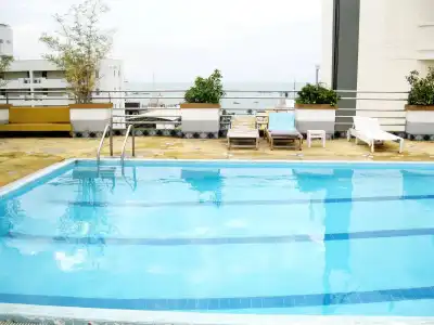 Highfive Guest House - 11