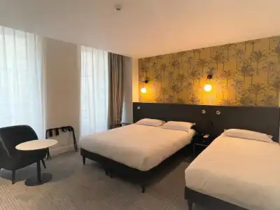 Hôtel de Suez - 32