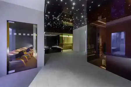 Radisson & Apartments - 17