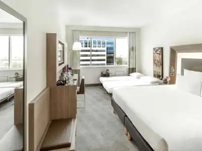 Novotel World Trade Centre Dubai - 44
