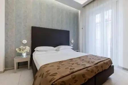 Stella d'Oro - 5