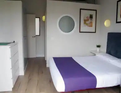 Apartamentos Mayerling Bisbe Urquinaona - 15