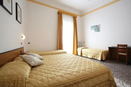 4F Boutique Florence - 24