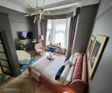 Boutique 50 - 6