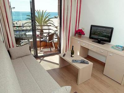 Almirall Apartaments - 23