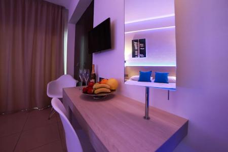 Les Palmiers Beach Boutique & Luxury Apartments - 25