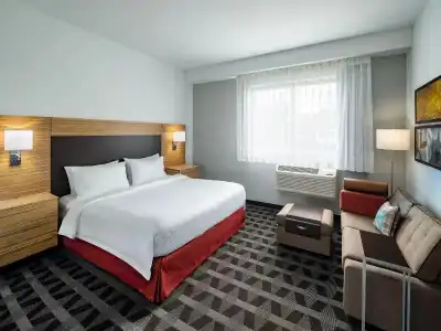 TownePlace Suites by Marriott Venice - 38