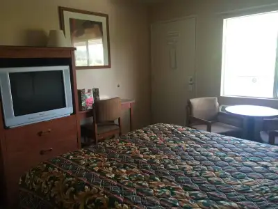 Riverleaf Inn Mission Valley - 6