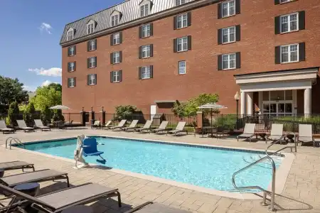 DoubleTree Suites by Hilton Lexington - 16