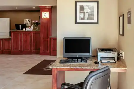 Sleep Inn & Suites Tyler South - 2