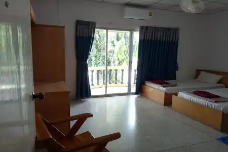 Sailom Resort Bangsaphan - 2