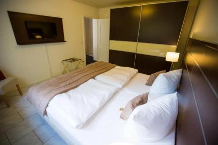 & Living Am Wartturm - 50