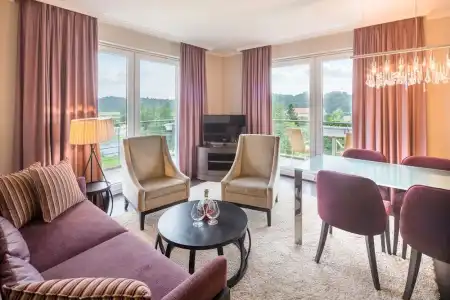 Best Western Premier Castanea Resort - 112
