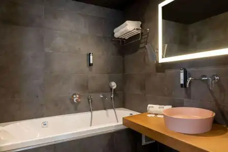 Best Western Plus Monopole Metropole - 95