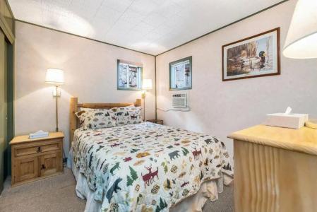 Nicky's Resort - 111