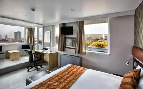 Gallery Residence & - 77