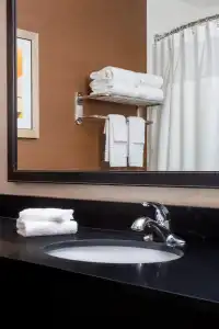 GRANDER INN & SUITES by IHG - 9