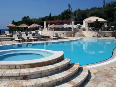 Mikros Paradisos  - 1