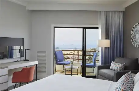 The Waterfront Beach Resort, A Hilton - 55