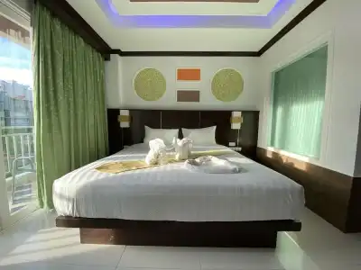 77 Patong & Spa - 178