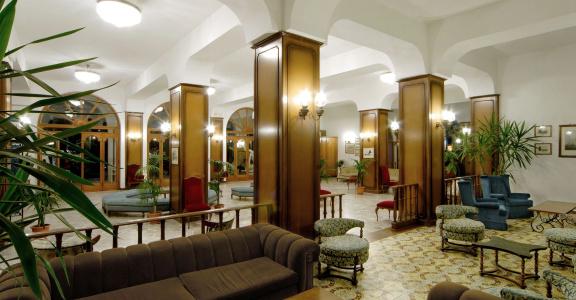 Grand Excelsior - 1
