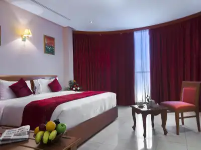 Al Madina Suites Doha - 2