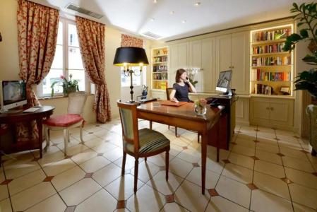 Le Relais Montmartre - 17