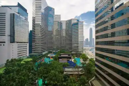 Renaissance Harbour View - 78