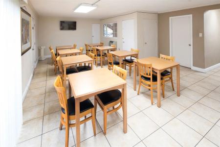 Red Lion Inn & Suites Sacramento - 13