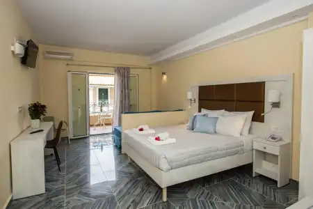 Amour Holiday Resort - 2