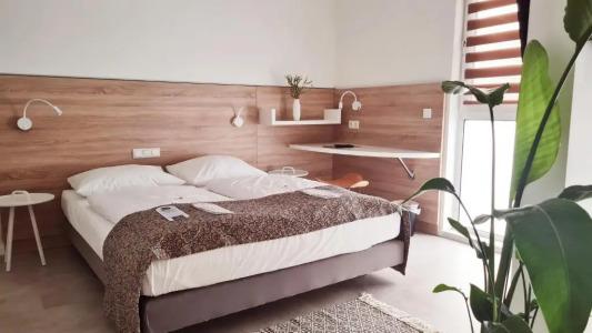 Novalis by Aurum Dresden - 53