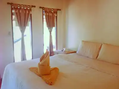 V-View Beach Resort - 4