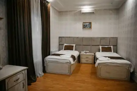 Shahlo - 2