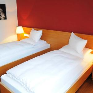 TOP EMBRACE Franz Essen - 24