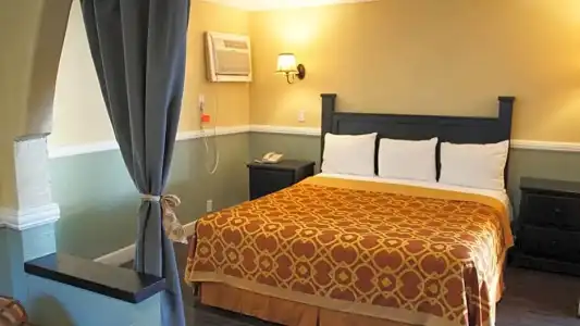 Paradise Inn & Suites - 36