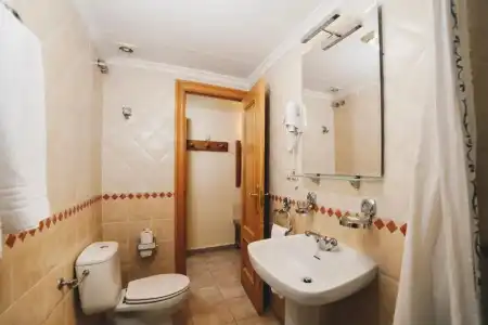 Hostal Los Gavilanes 2 - 69
