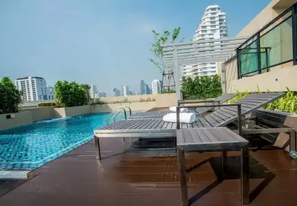 Ten Ekamai Suites Serviced Apartment - 10