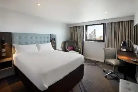 Premier Inn London Leicester Square - 35