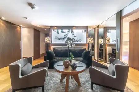 Hôtel Le Strato - 98