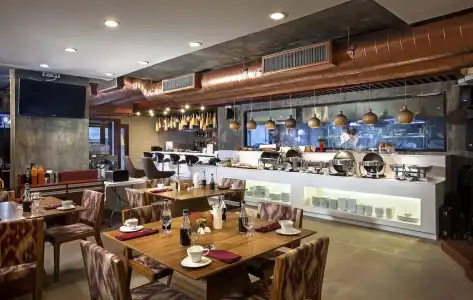 Omni Tower Sukhumvit Nana by Compass Hospitality - 32