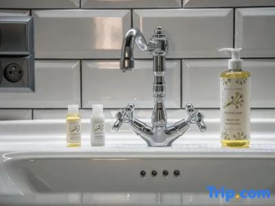 Domus Balthasar Boutique - 275