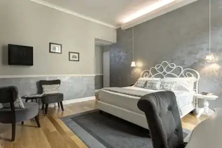 Relais de l'Opera - 66