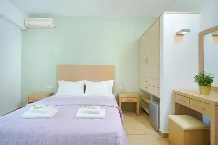 Esperia - 1