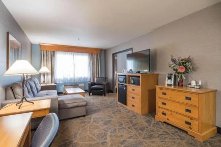 Best Western Plus GranTree Inn - 114