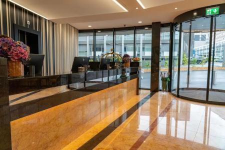Nash Suites Airport - 1