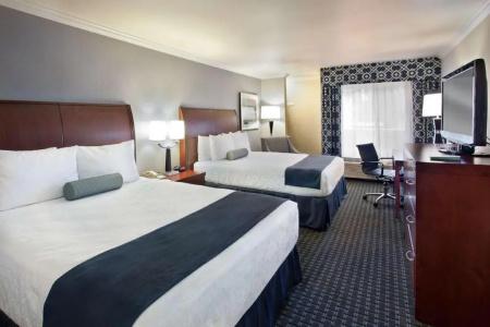 Best Western Plus Marina Shores - 75